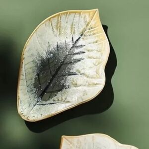 NWT Set of 4 Anthropologie Oak Leaf Side Plates